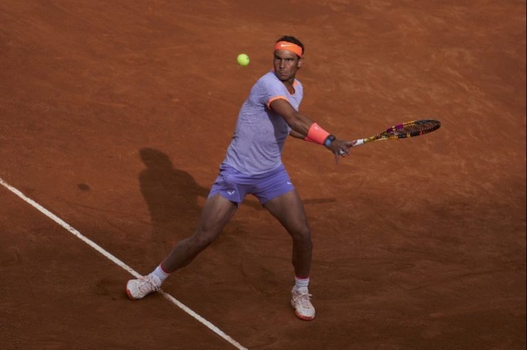 战报|ATP马德里站：纳达尔两盘复仇德米纳尔，重返该站32强